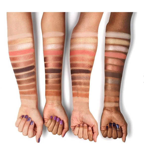 NAKED RELOADED EYESHADOW PALETTE - Picture 2 of 7